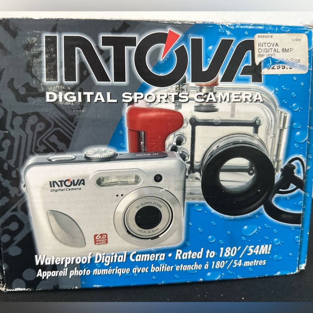 INTOVA SILVER DIGITAL SPORTS CAMARA DURABLE WATERPROOF HOUSING.